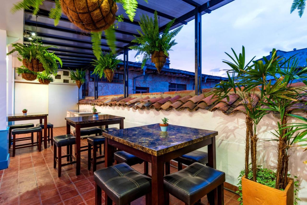Del Parque Hotel & Suites クエンカ エクステリア 写真