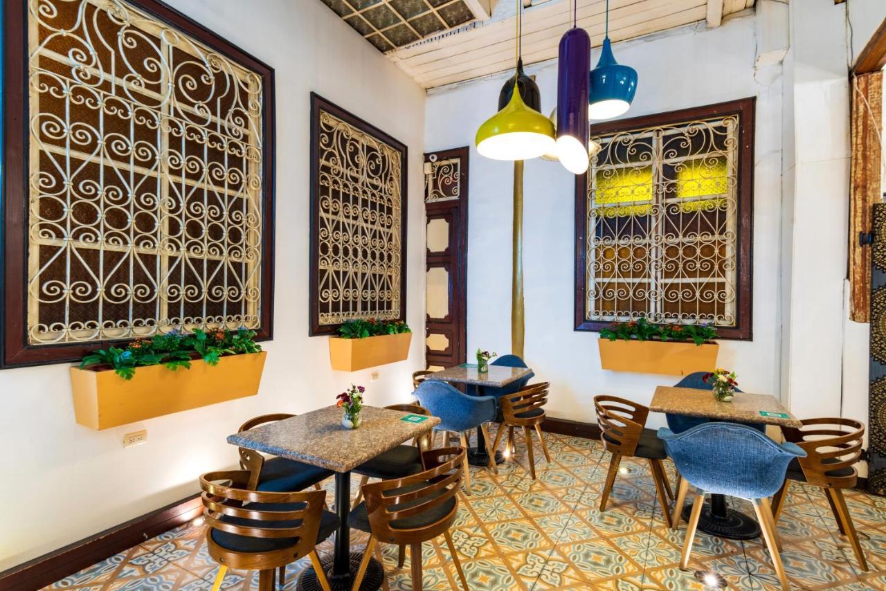 Del Parque Hotel & Suites クエンカ エクステリア 写真