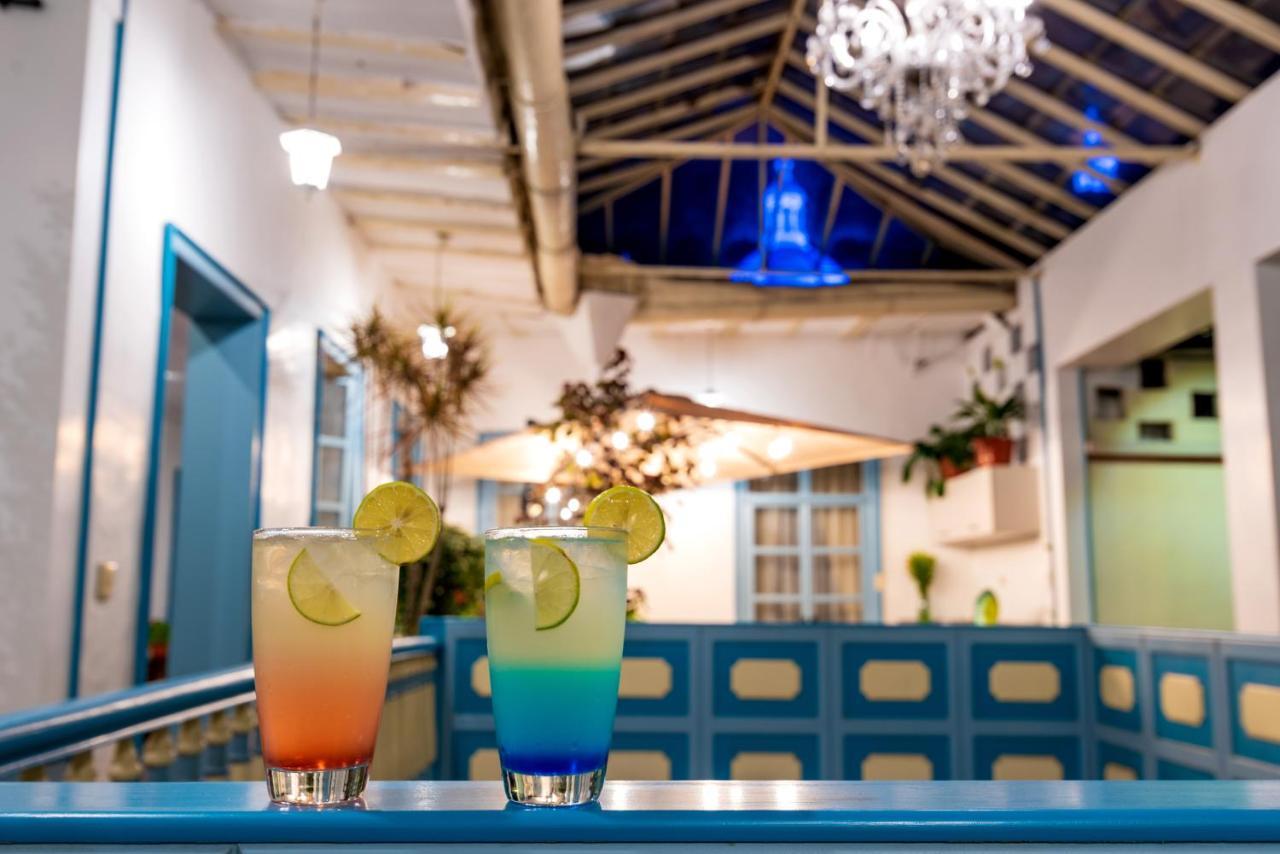 Del Parque Hotel & Suites クエンカ エクステリア 写真