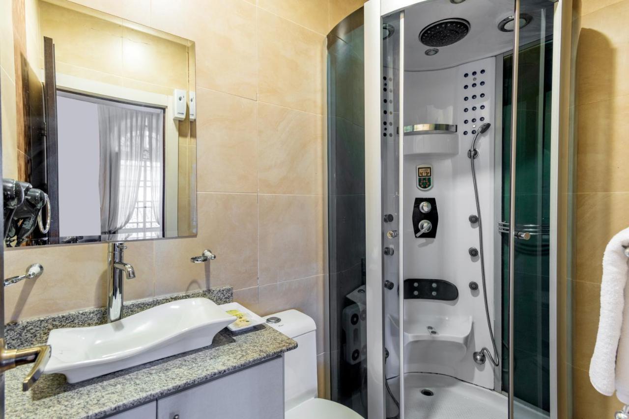 Del Parque Hotel & Suites クエンカ エクステリア 写真