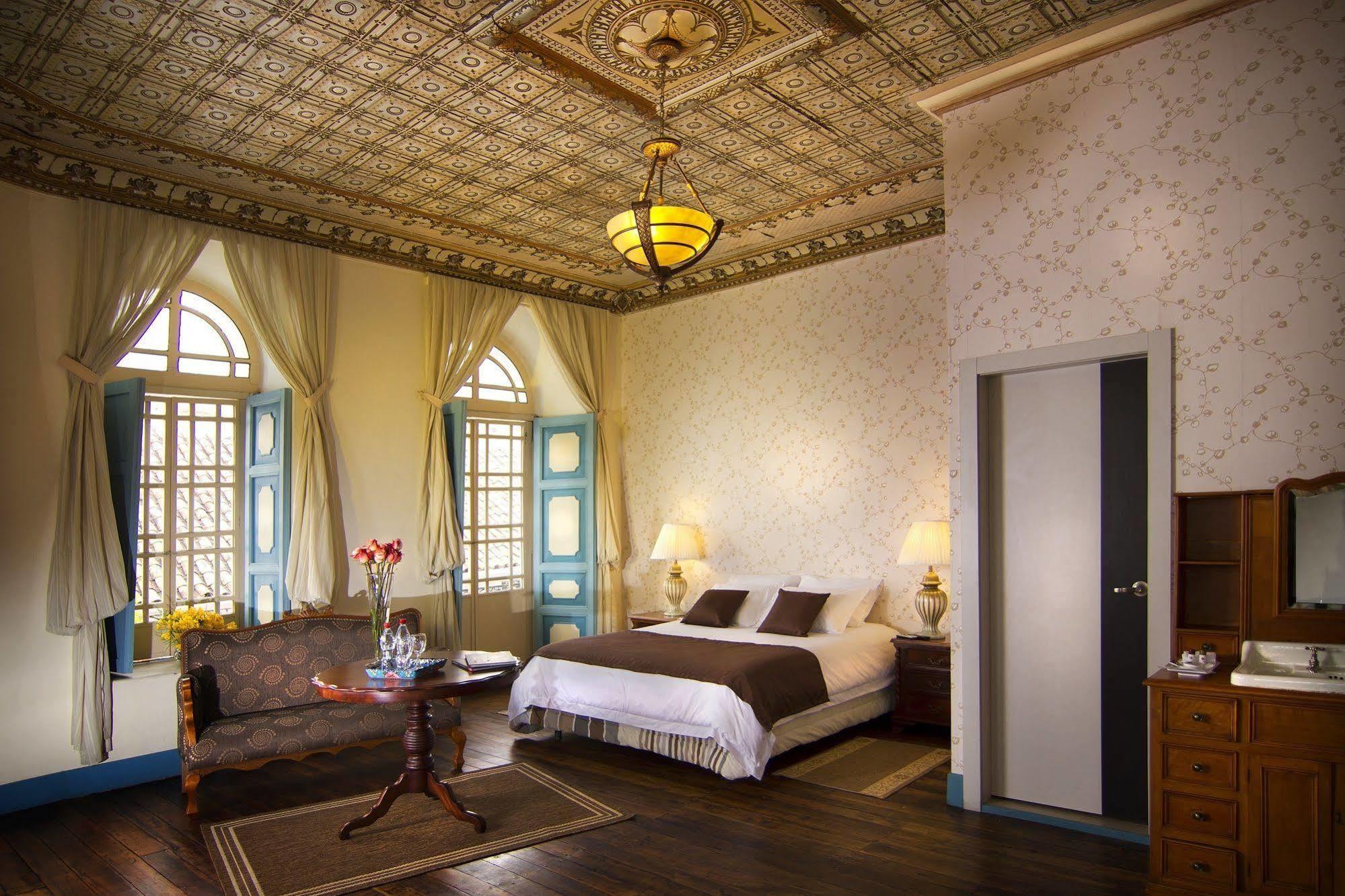 Del Parque Hotel & Suites クエンカ エクステリア 写真